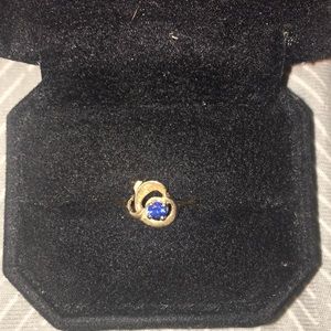 December birthstone gold ring